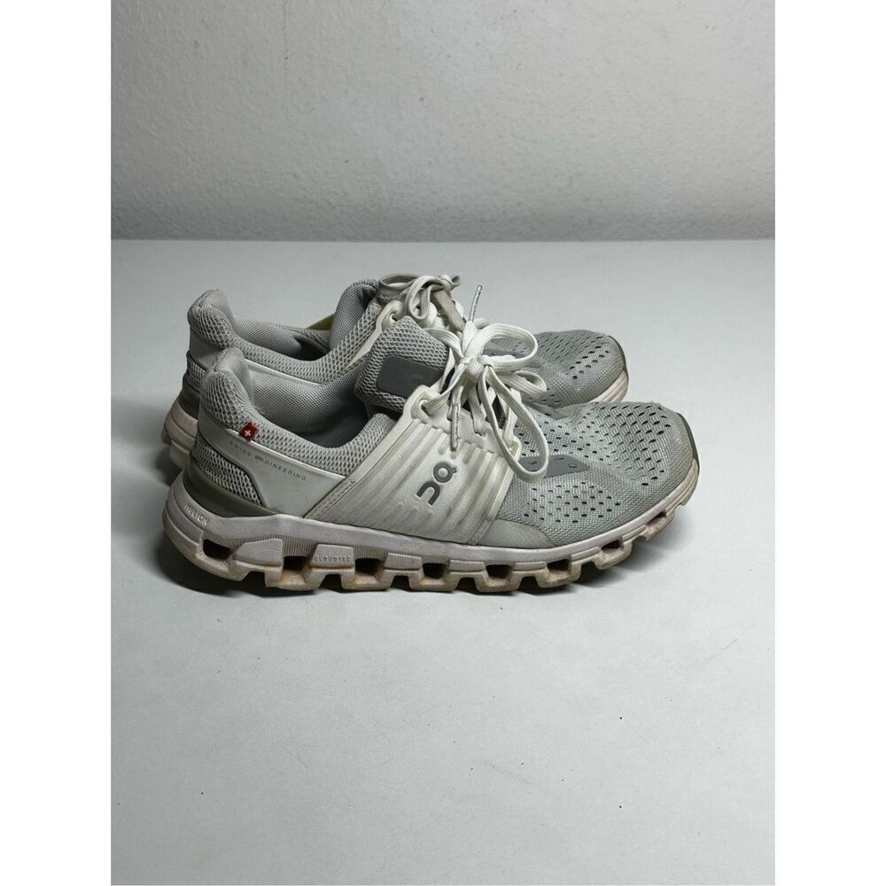 On Cloudswift Womens Running Shoes Lace Up White Gray Size 7 See Description